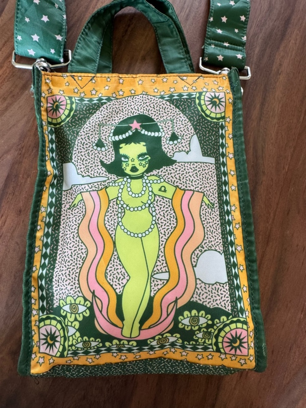 Viral Valfre Libra crossbody, with major star power for the Celestial Cool Girl! - Picture 9 of 10